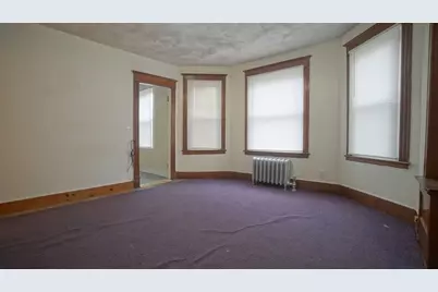 75-77 Sycamore St, Springfield, MA 01109 - Photo 9