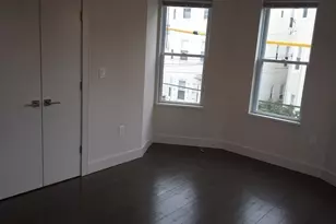 22 Harborview, Boston, MA 02125 - Photo 3