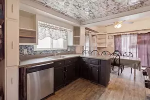 33 Pearl St, Fitchburg, MA 01420 - Photo 15