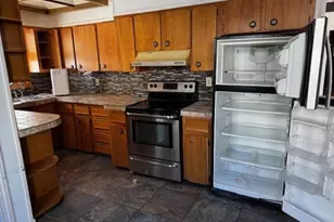 15 Edward St, Worcester, MA 01605 - Photo 3