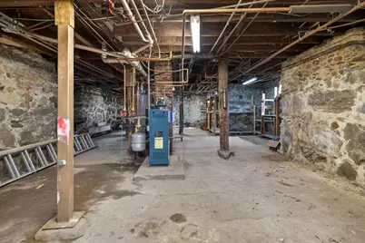 15 Hayden St, Marlborough, MA 01752 - Photo 33