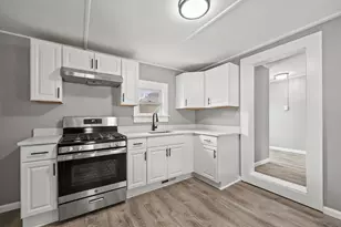 1 Noble Pl, Adams, MA 01220 - Photo 19