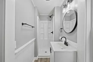 1 Noble Pl, Adams, MA 01220 - Photo 21