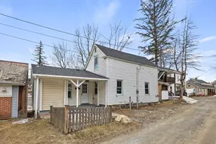 1 Noble Pl, Adams, MA 01220 - Photo 5