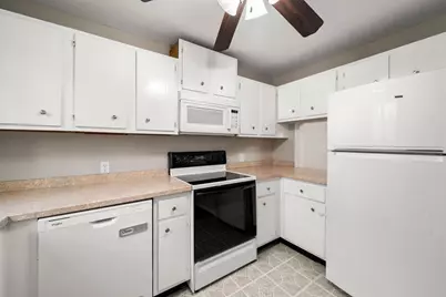 5 Liberty Rd #5, Bridgewater, MA 02324 - Photo 9