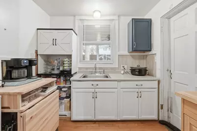 14 Bellevue Ave, Ware, MA 01082 - Photo 13