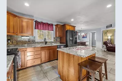 141 Peach St, Barre, MA 01005 - Photo 11