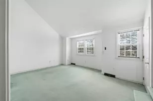 551 Hildreth St, Dracut, MA 01826 - Photo 11