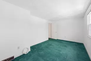 551 Hildreth St, Dracut, MA 01826 - Photo 9