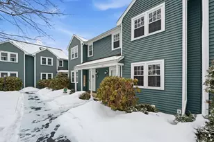 551 Hildreth St, Dracut, MA 01826 - Photo 1