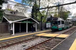 36 Beaconsfield Rd, Brookline, MA 02445 - Photo 11