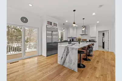 880 Summer St, Lynnfield, MA 01940 - Photo 9