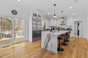 880 Summer St, Lynnfield, MA 01940 - Photo 9