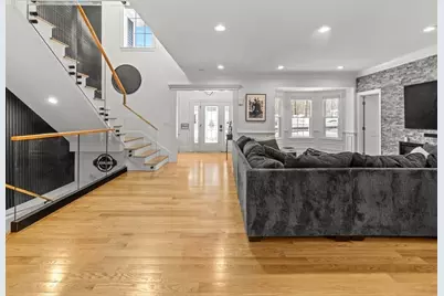 880 Summer St, Lynnfield, MA 01940 - Photo 5