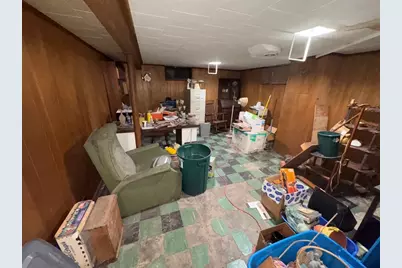 47 Arbutus St, Springfield, MA 01109 - Photo 9