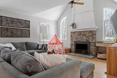 99 Flagler Dr, Holden, MA 01520 - Photo 9