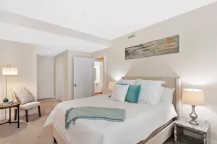 321 Hammond Pond Pkwy, Brookline, MA 02467 - Photo 19