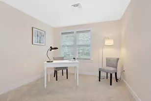 321 Hammond Pond Pkwy, Brookline, MA 02467 - Photo 23