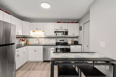 8 Lafayette Park #7, Lynn, MA 01902 - Photo 3