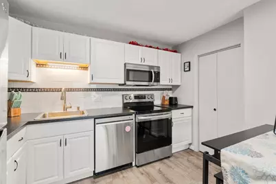 8 Lafayette Park #7, Lynn, MA 01902 - Photo 7