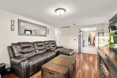 241 Mendon Rd, Attleboro, MA 02703 - Photo 7