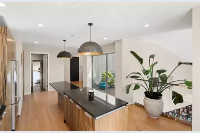 141 Dorchester Ave #910, Boston, MA 02127 - Photo 3