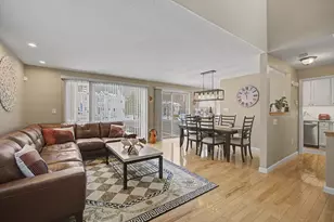 103 Norris Brook Ln, Peabody, MA 01960 - Photo 3