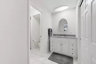 20 Jamestown Dr, Springfield, MA 01108 - Photo 35