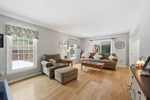 20 Jamestown Dr, Springfield, MA 01108 - Photo 15