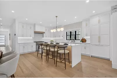 71 Cloverdale #1, Newton, MA 02461 - Photo 5