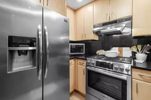 9 W Broadway, Boston, MA 02127 - Photo 11