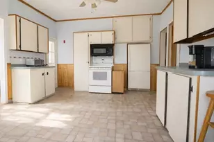 5 Crosby St, Webster, MA 01570 - Photo 3