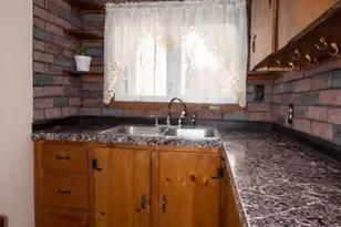 5 Crosby St, Webster, MA 01570 - Photo 5