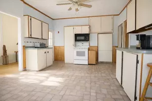 5 Crosby St, Webster, MA 01570 - Photo 3