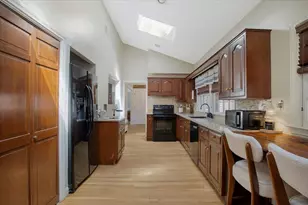 5 Lynn Lee Terrace, East Bridgewater, MA 02333 - Photo 15