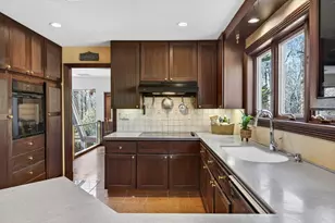 923 Drift Rd, Westport, MA 02790 - Photo 9