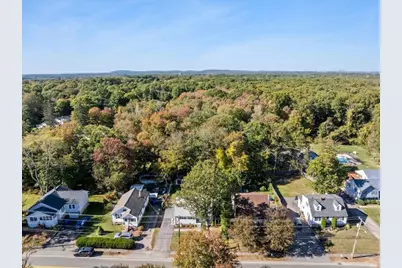 220 Weymouth St, Holbrook, MA 02343 - Photo 9