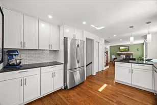 220 Weymouth St, Holbrook, MA 02343 - Photo 25