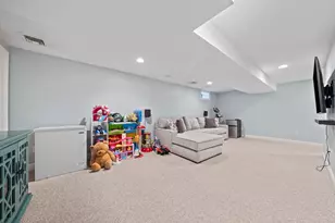 861 Adams St, Boston, MA 02124 - Photo 33