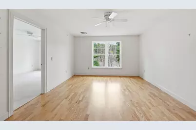 7 Crescent Way #302, Sturbridge, MA 01518 - Photo 5