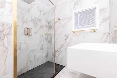 2085 Memorial Drv, South Hadley, MA 01075 - Photo 9