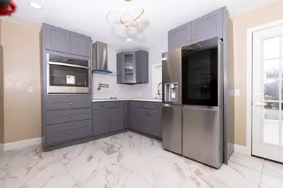 2085 Memorial Drv, South Hadley, MA 01075 - Photo 5