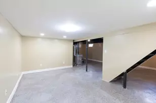 2085 Memorial Dr, South Hadley, MA 01075 - Photo 27