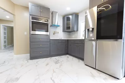 2085 Memorial Drv, South Hadley, MA 01075 - Photo 3