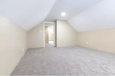 2085 Memorial Drv, South Hadley, MA 01075 - Photo 25