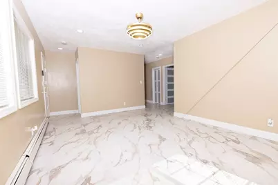 2085 Memorial Drv, South Hadley, MA 01075 - Photo 15