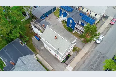 42 Morton St, Lawrence, MA 01841 - Photo 5