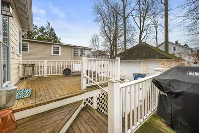 40 Newfield St, Boston, MA 02132 - Photo 19