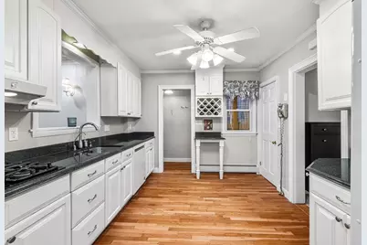 24 Smith Ave, Reading, MA 01867 - Photo 9