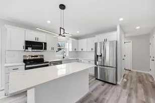 14 Crane St, Springfield, MA 01104 - Photo 11